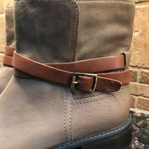 clarks swansea swing